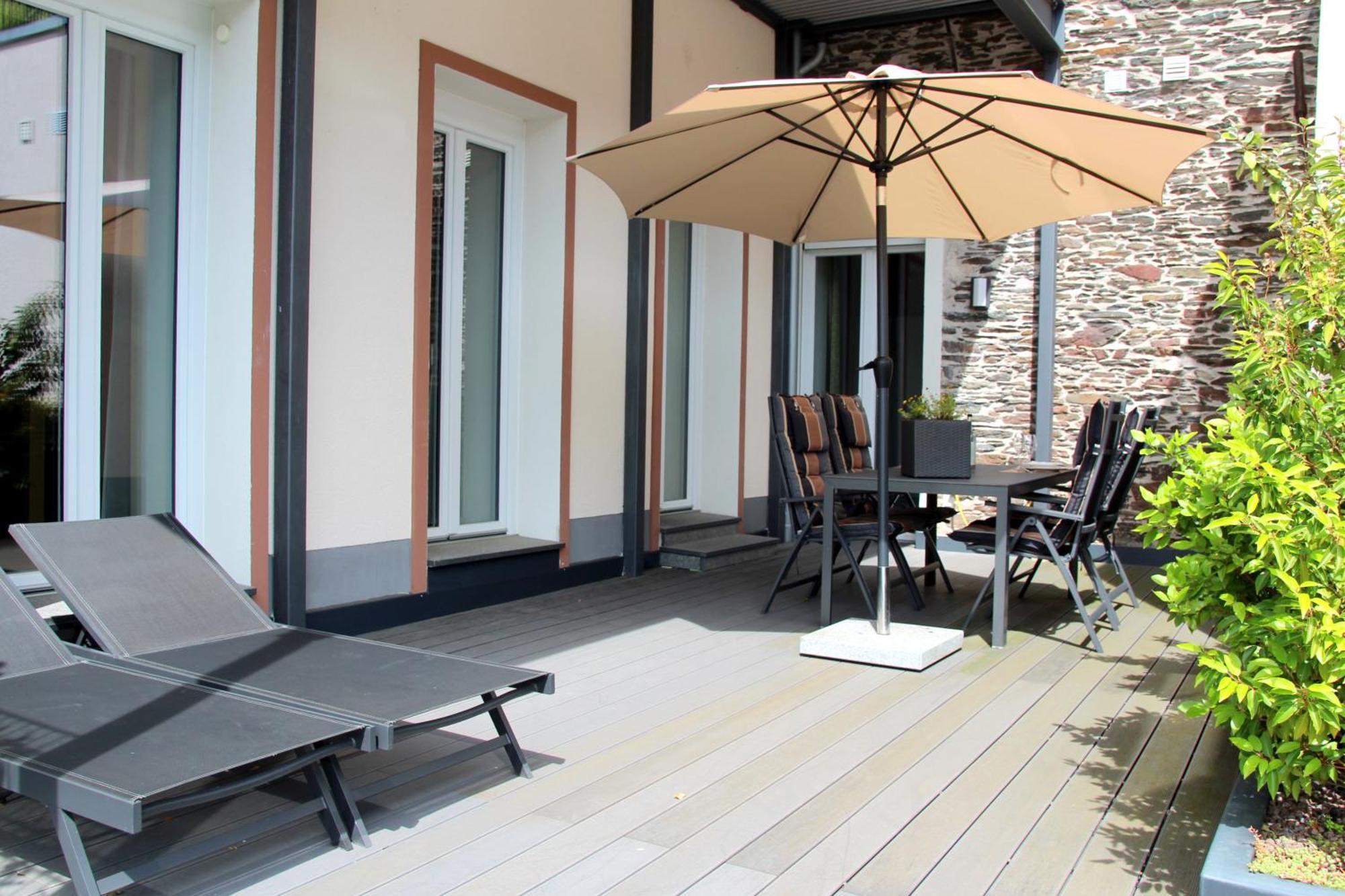Moselromance - Luxusapartment - Grosse Terrasse - Ruhige Lage Traben-Trarbach Bagian luar foto