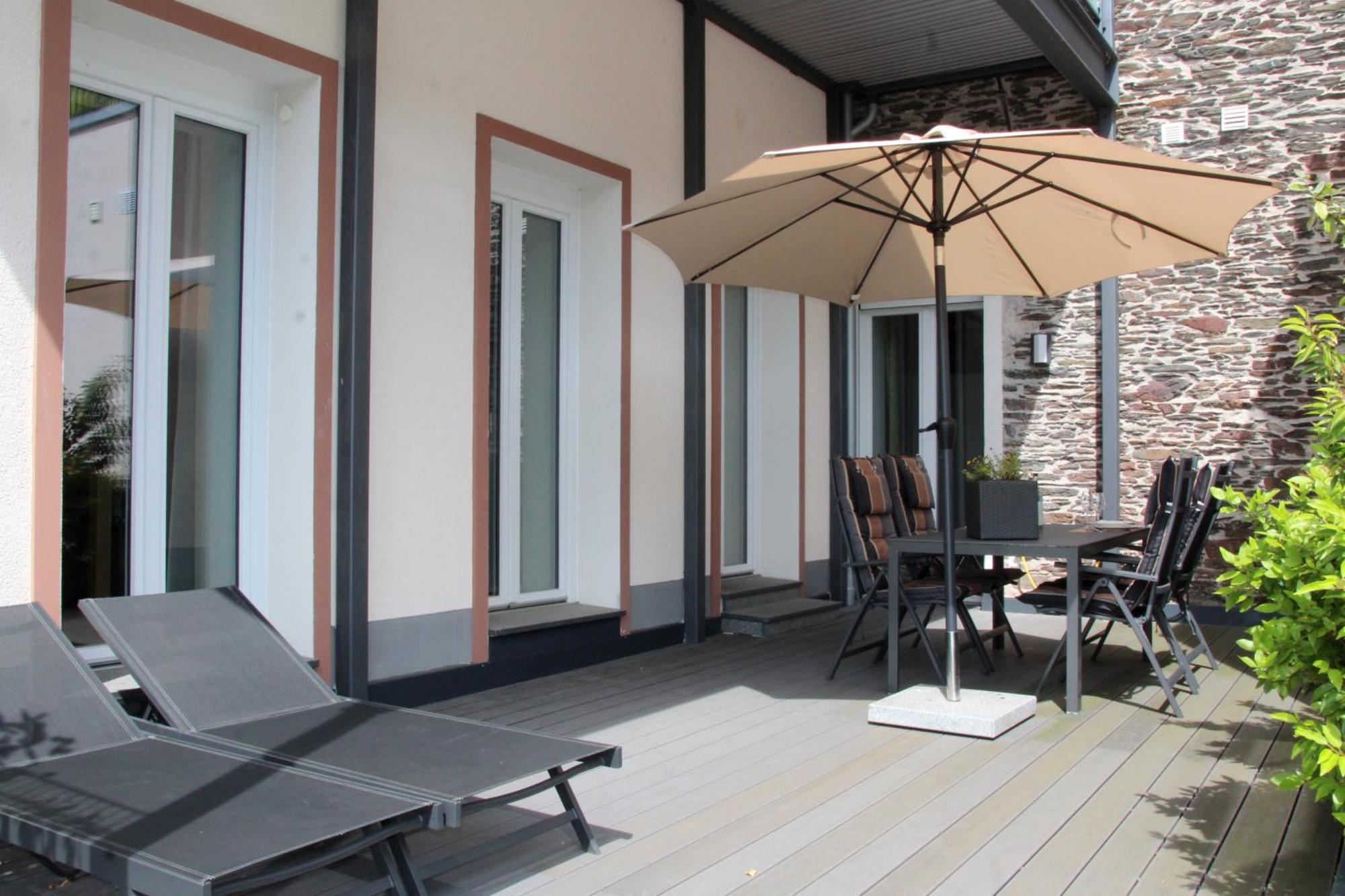 Moselromance - Luxusapartment - Grosse Terrasse - Ruhige Lage Traben-Trarbach Bagian luar foto